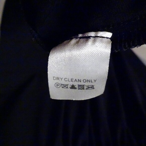 Laundry by Shelli Segal Pre-Loved Black Knee Length 3/4 Sleeve Poly Blend Dress - Picture 5 of 6